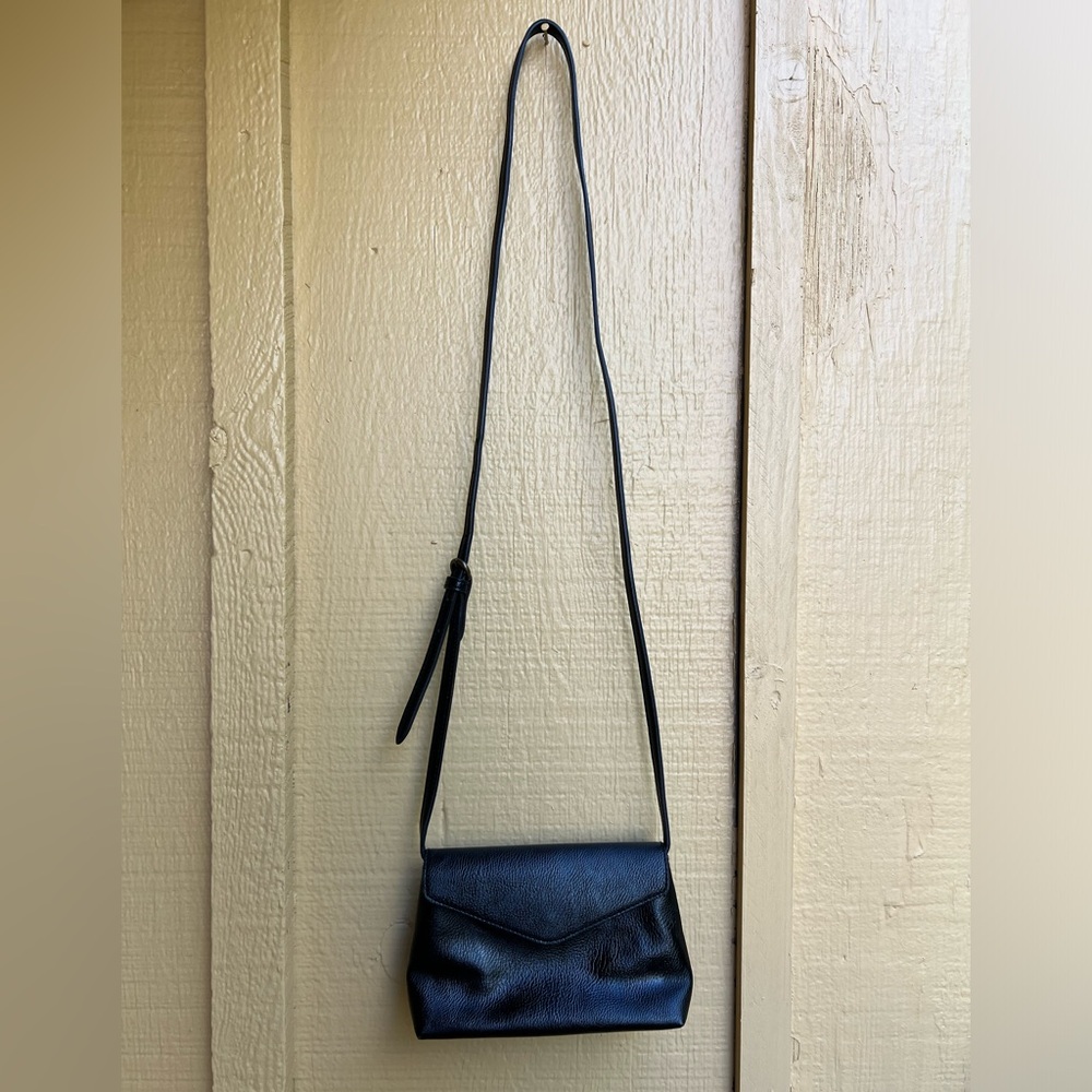 Small Black Universal Thread Crossbody Purse - image 2